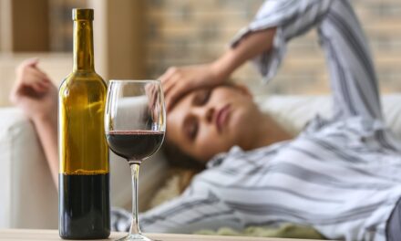 Excesso de bebidas alcoólicas pode levar à Emergência